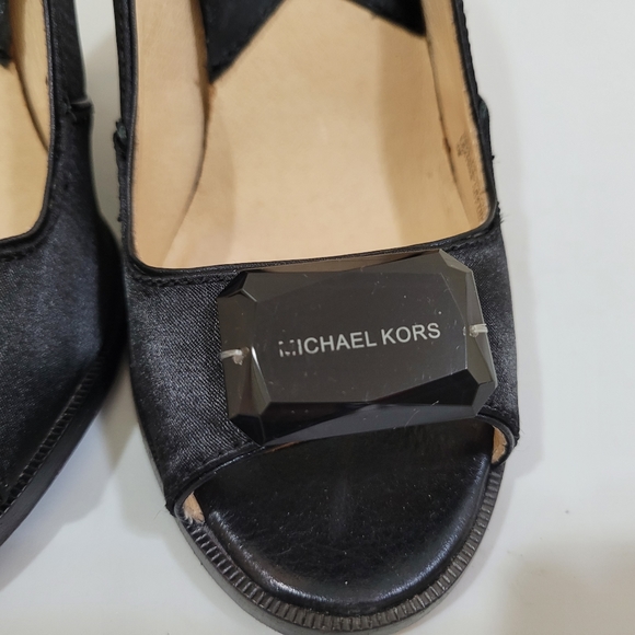 Michael kors tip-toe heels sz 5M - Picture 5 of 9